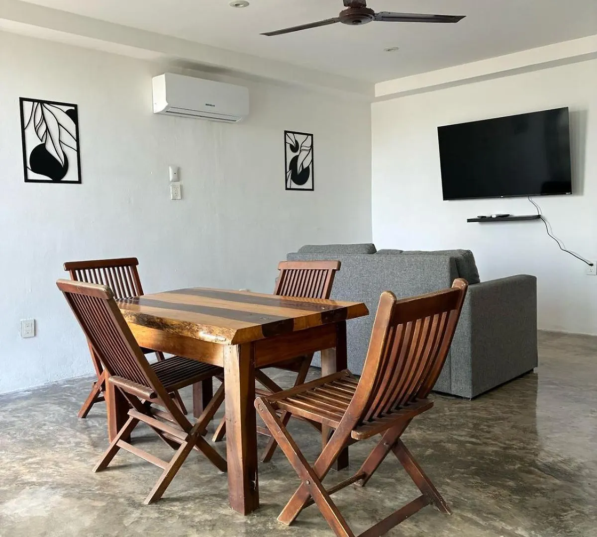 Live The Beach Life Luxury, Location And Total Comfort Playa del Carmen Mexico