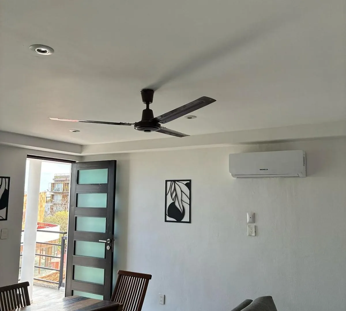 Live The Beach Life Luxury, Location And Total Comfort Playa del Carmen