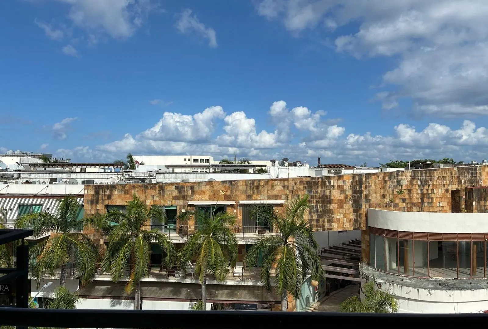 Live The Beach Life Luxury, Location And Total Comfort Playa del Carmen